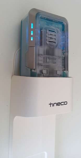 Tineco A11 batería cargando